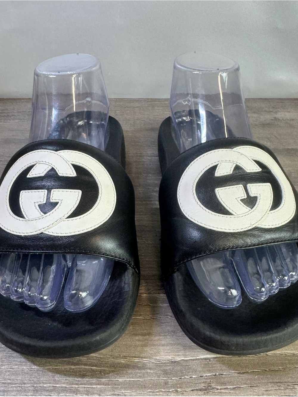 Gucci Interlocking logo GG Nero/Blanco Leather Slide Sandals size 7-7.5 $390 - Picture 3 of 11